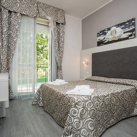 Albergo Ristorante Pozzi Bellaria-Igea Marina Exterior foto
