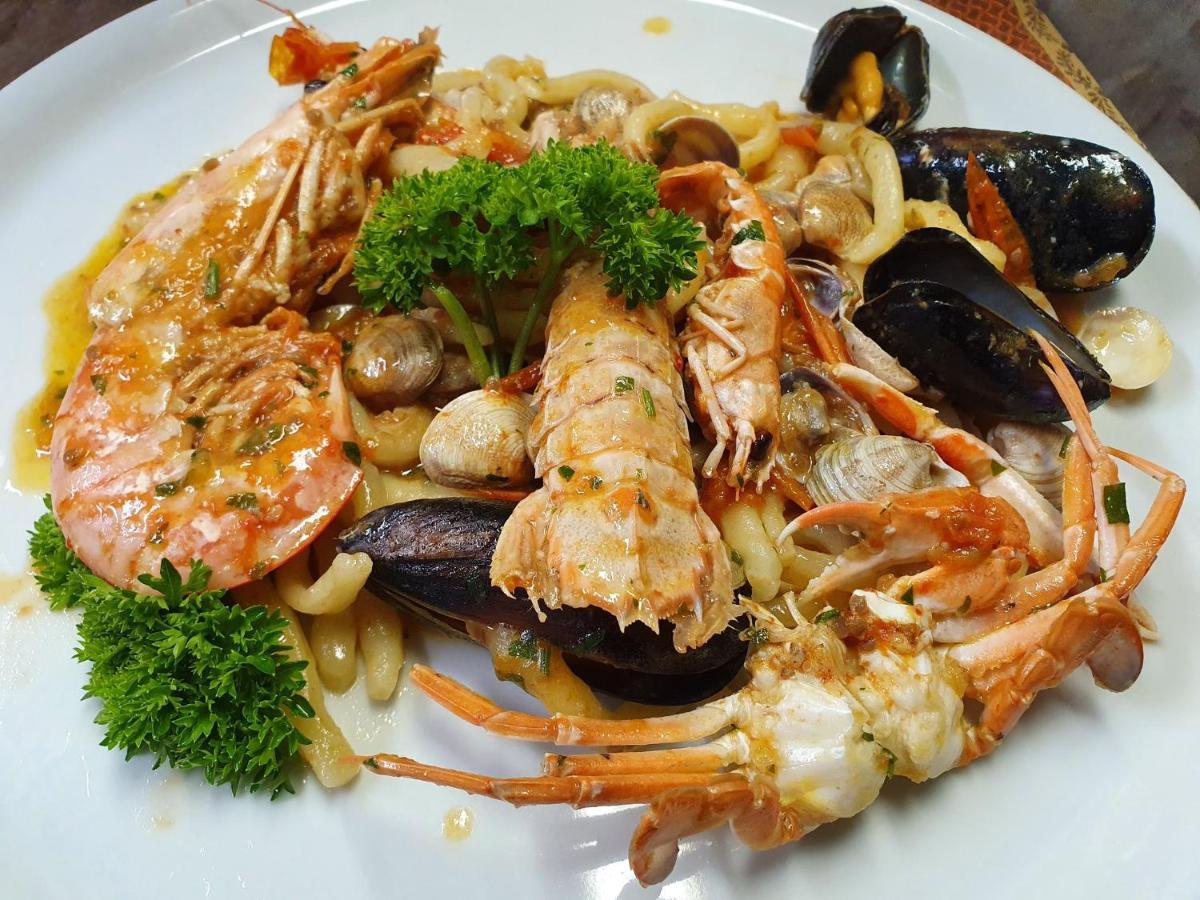 Albergo Ristorante Pozzi Bellaria-Igea Marina Exterior foto
