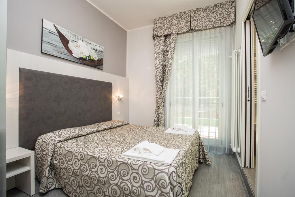 Albergo Ristorante Pozzi Bellaria-Igea Marina Exterior foto